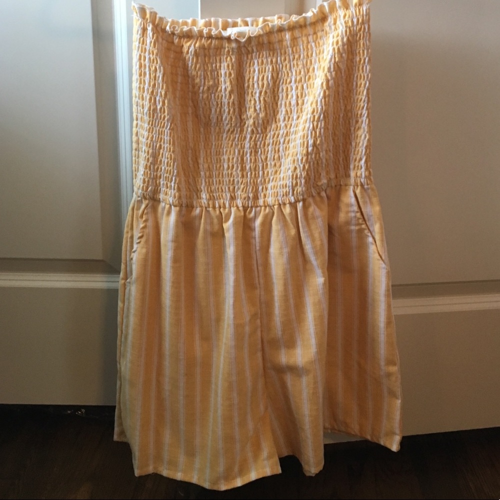 Strapless yellow romper